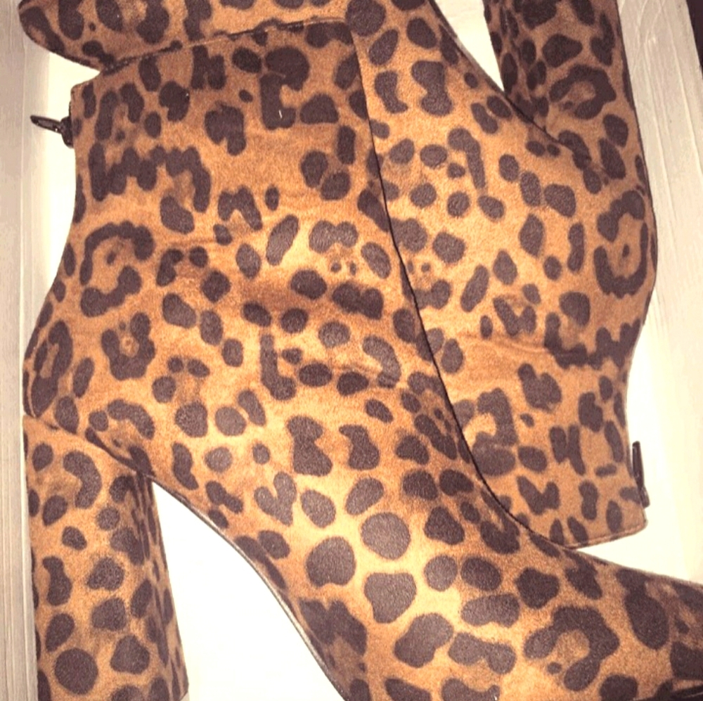 SO ME Lepard Heels